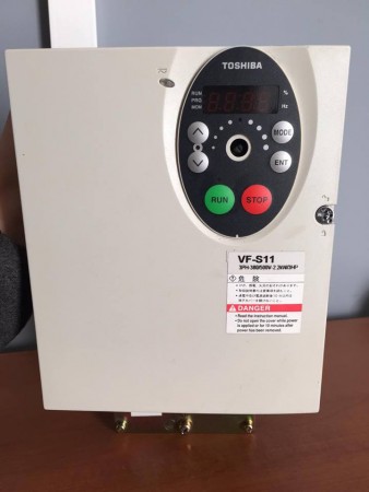 Toshiba VF-S11(2.2kW) 3 phase | Stoped